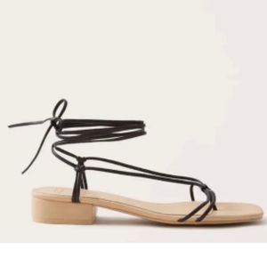 Abercrombie & Fitch black scrappy sandal